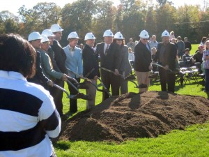 New Franklin MA High School ground breaking 2