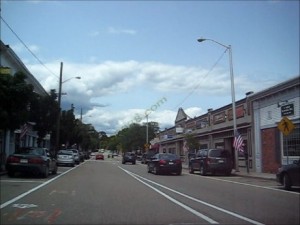 one-way traffic Main Street Franklin MA